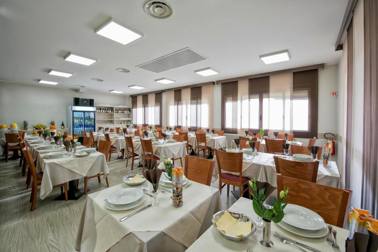 Hotel Candido Diano Marina Ngoại thất bức ảnh